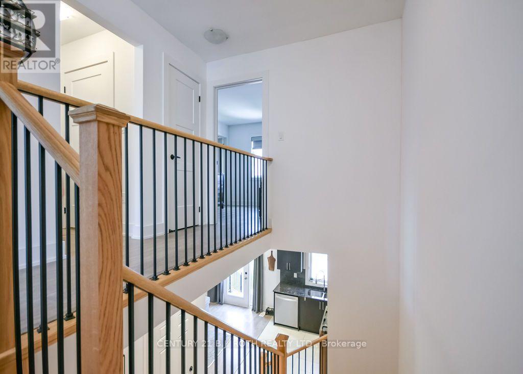35 Pumpkin Corner Crescent, Barrie, Ontario  L9J 0T5 - Photo 21 - S13673944
