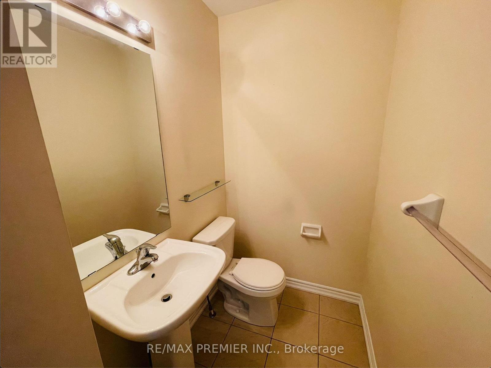 32 Shiff Crescent, Brampton, Ontario  L6Z 0H6 - Photo 13 - W13673892