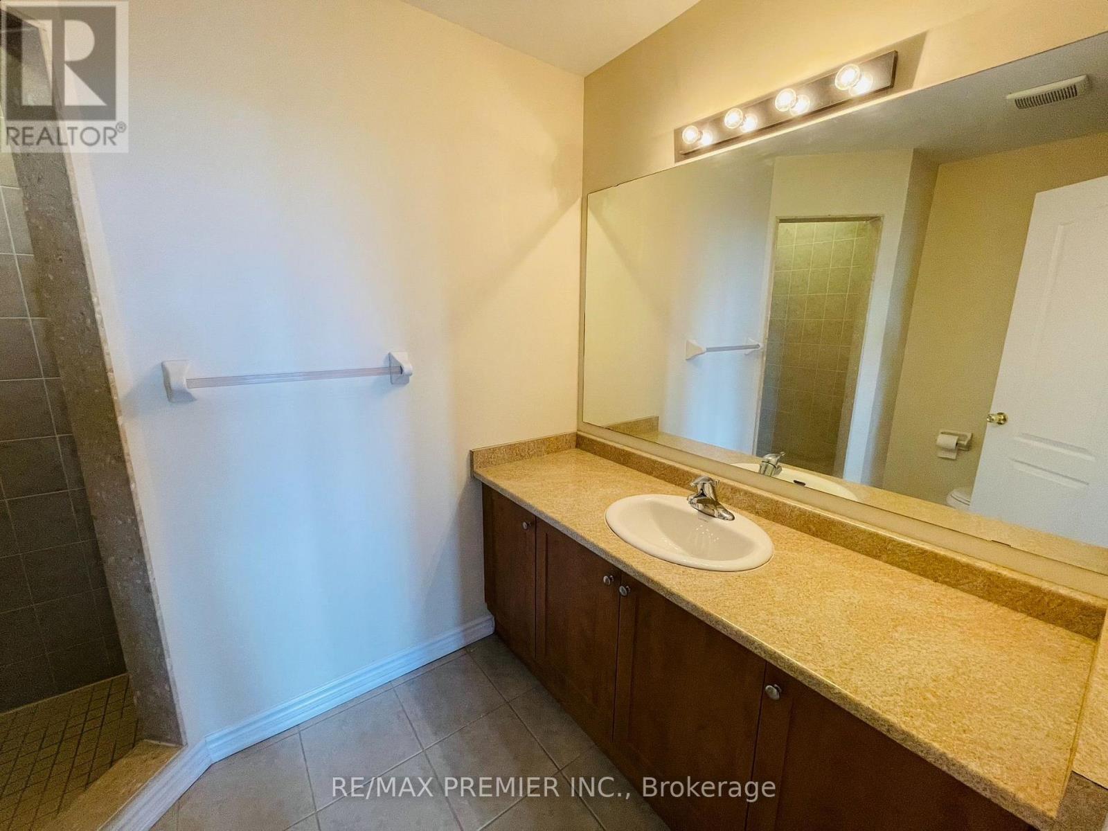 32 Shiff Crescent, Brampton, Ontario  L6Z 0H6 - Photo 17 - W13673892