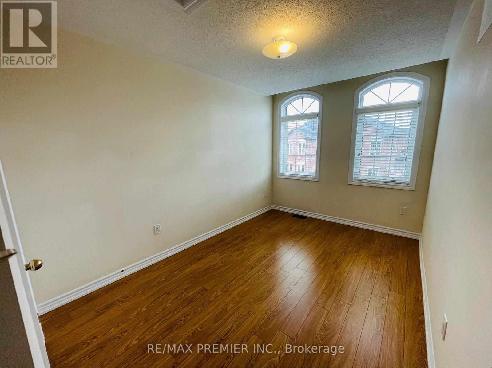 32 Shiff Crescent, Brampton, Ontario  L6Z 0H6 - Photo 19 - W13673892