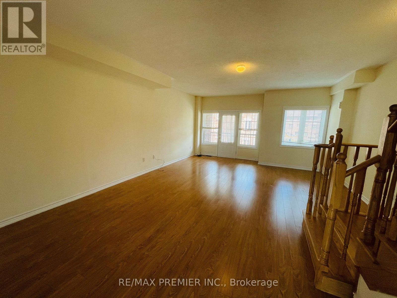32 Shiff Crescent, Brampton, Ontario  L6Z 0H6 - Photo 5 - W13673892