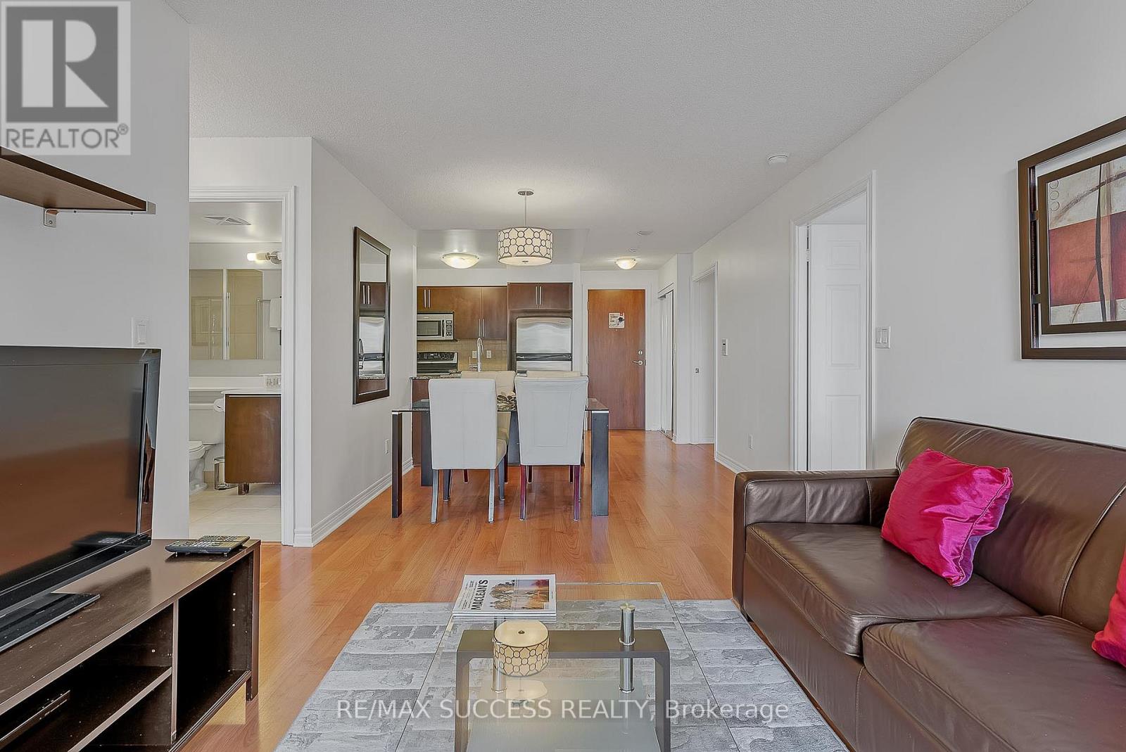 203 - 310 Burnhamthorpe Road W, Mississauga, Ontario  L5B 4P9 - Photo 13 - W13673898