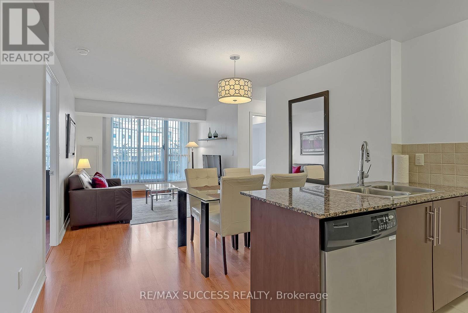 203 - 310 Burnhamthorpe Road W, Mississauga, Ontario  L5B 4P9 - Photo 18 - W13673898