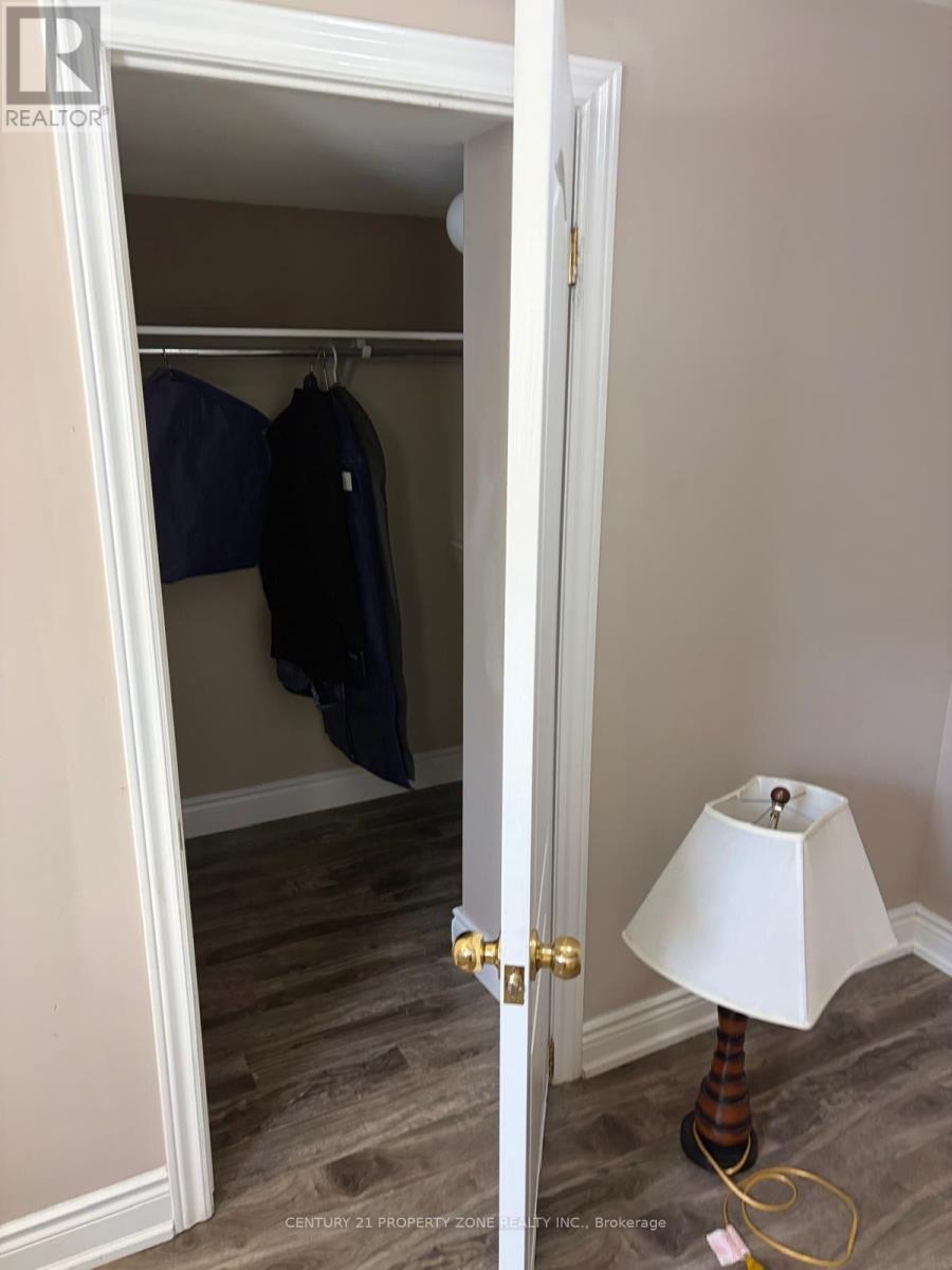 1 Deancrest Crescent, Brampton, Ontario  L7A 0W1 - Photo 6 - W13673914