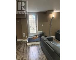 1 DEANCREST CRESCENT, Brampton, Ontario