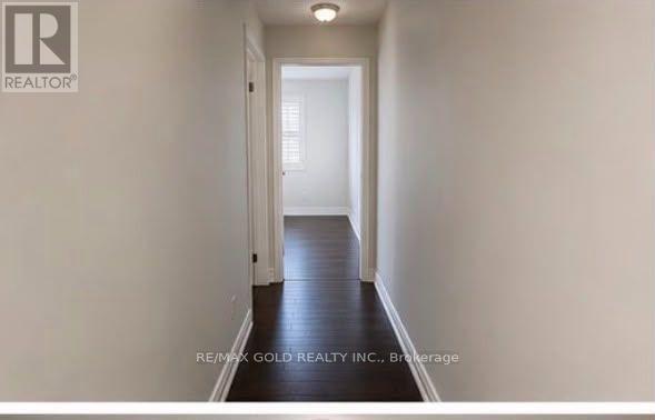 765 Millworks Crescent, Mississauga, Ontario  L5V 0B9 - Photo 6 - W13673928