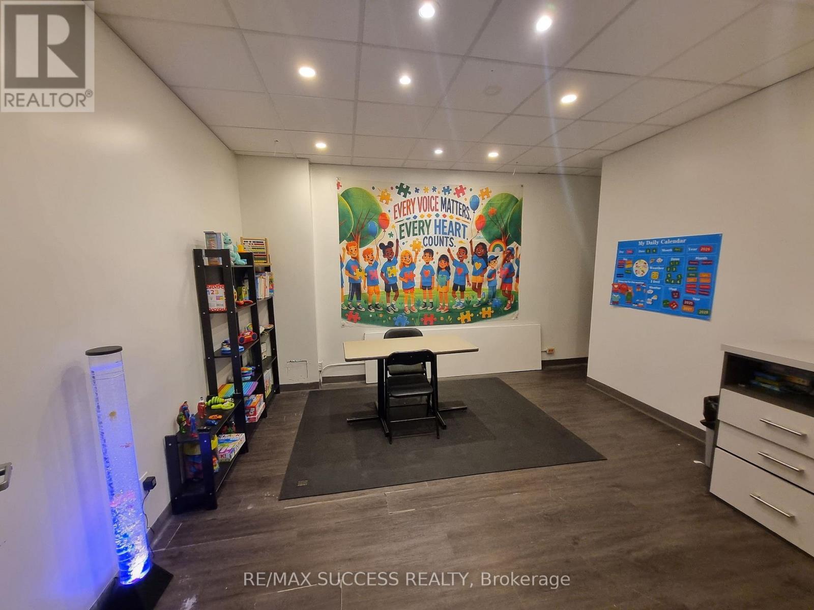 MAIN FL - 2567 HURONTARIO STREET, Mississauga, Ontario
