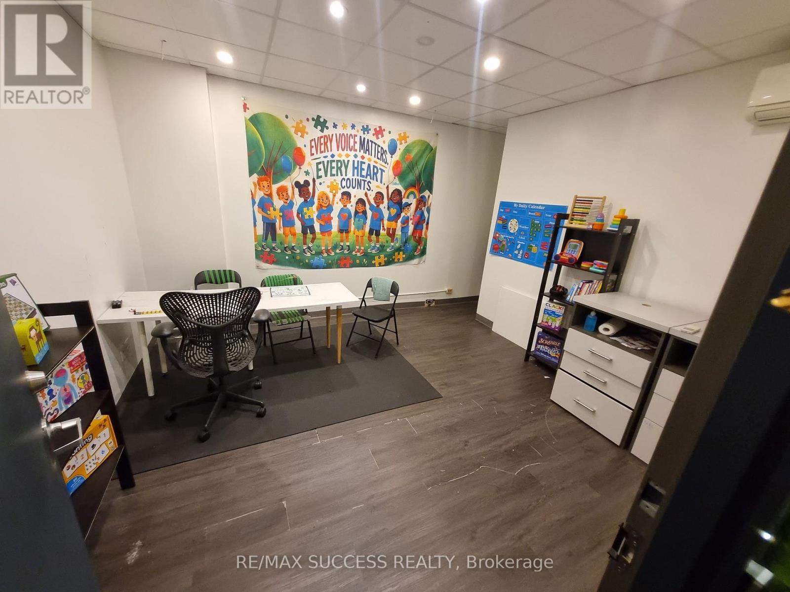 Main Fl - 2567 Hurontario Street, Mississauga, Ontario  L5A 2G4 - Photo 11 - W13673966