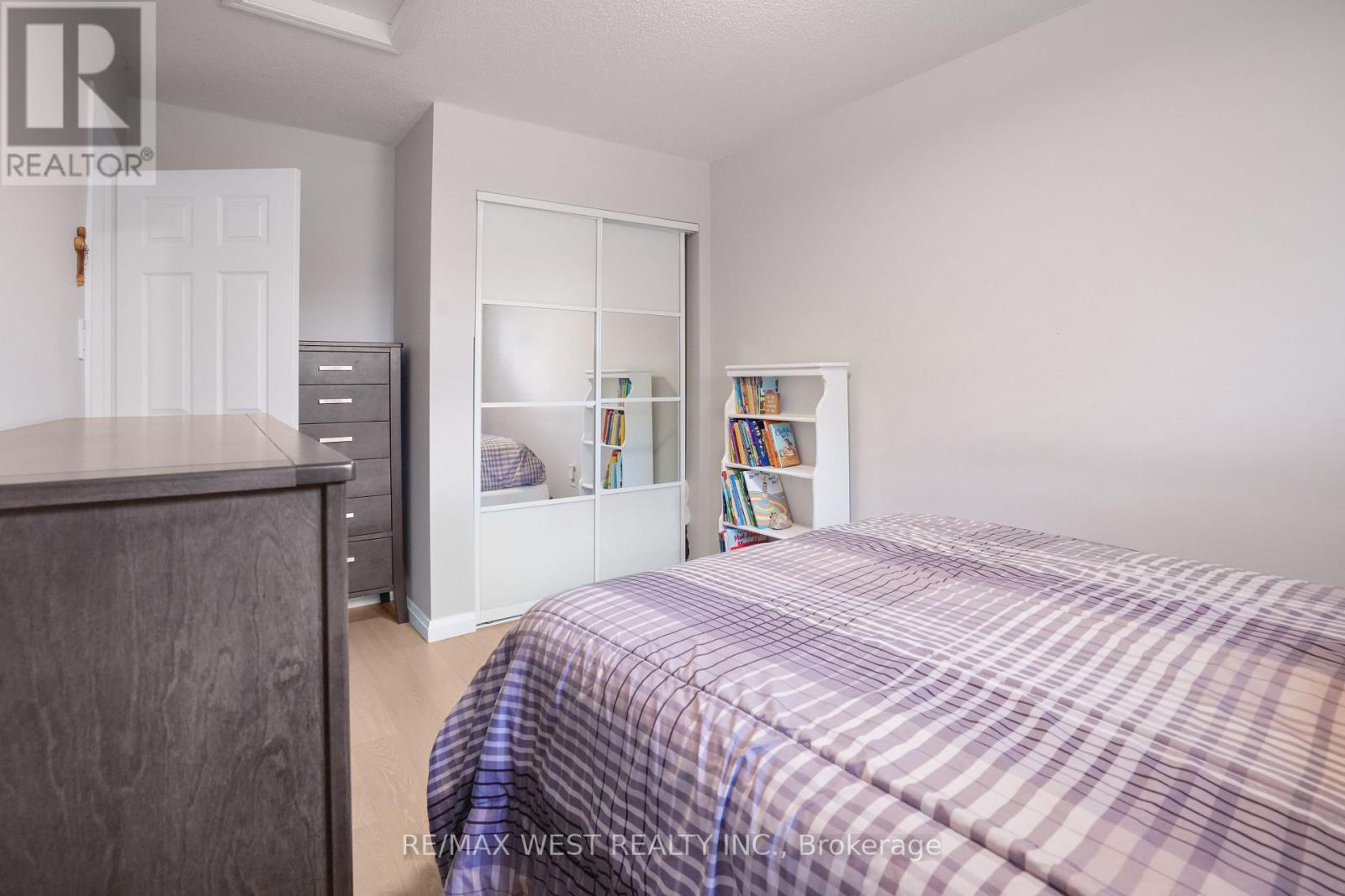 8 Jensen Court, Vaughan, Ontario  L6A 2T6 - Photo 27 - N13673904