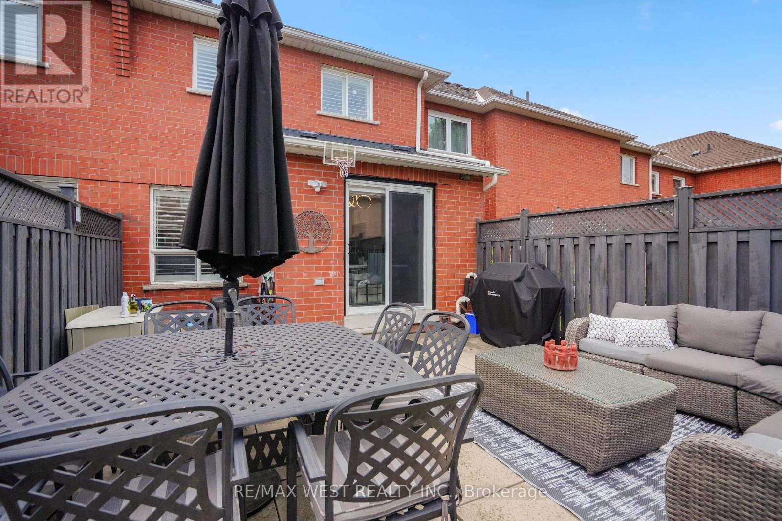 8 Jensen Court, Vaughan, Ontario  L6A 2T6 - Photo 33 - N13673904