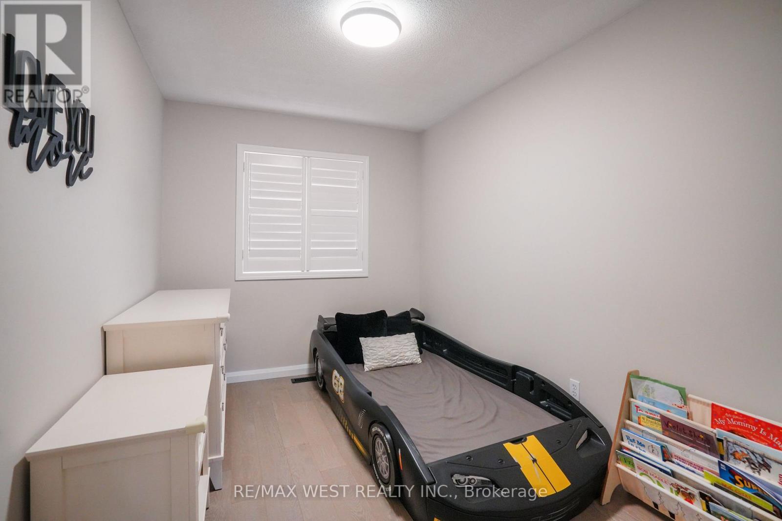 8 Jensen Court, Vaughan, Ontario  L6A 2T6 - Photo 24 - N13673904