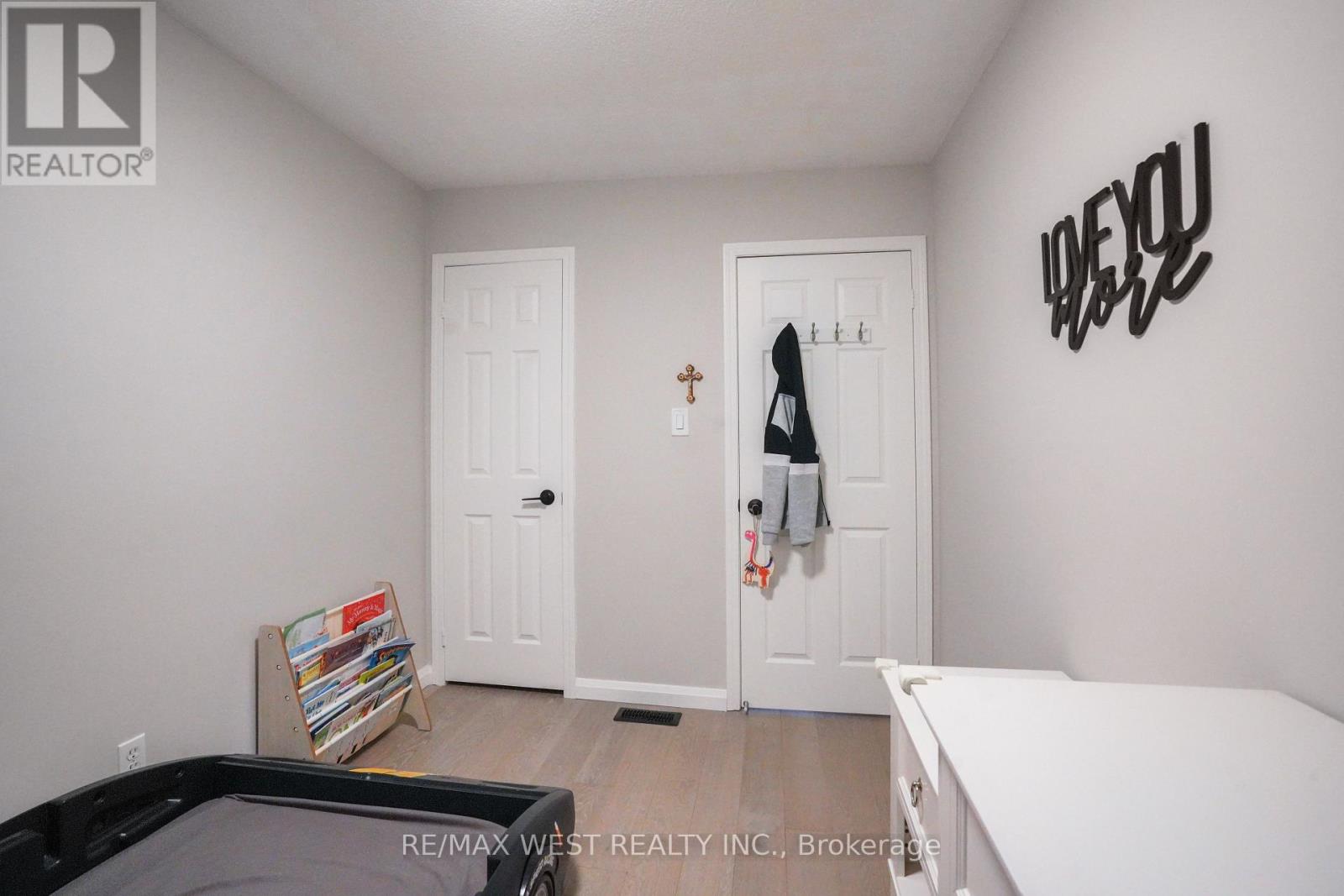 8 Jensen Court, Vaughan, Ontario  L6A 2T6 - Photo 25 - N13673904