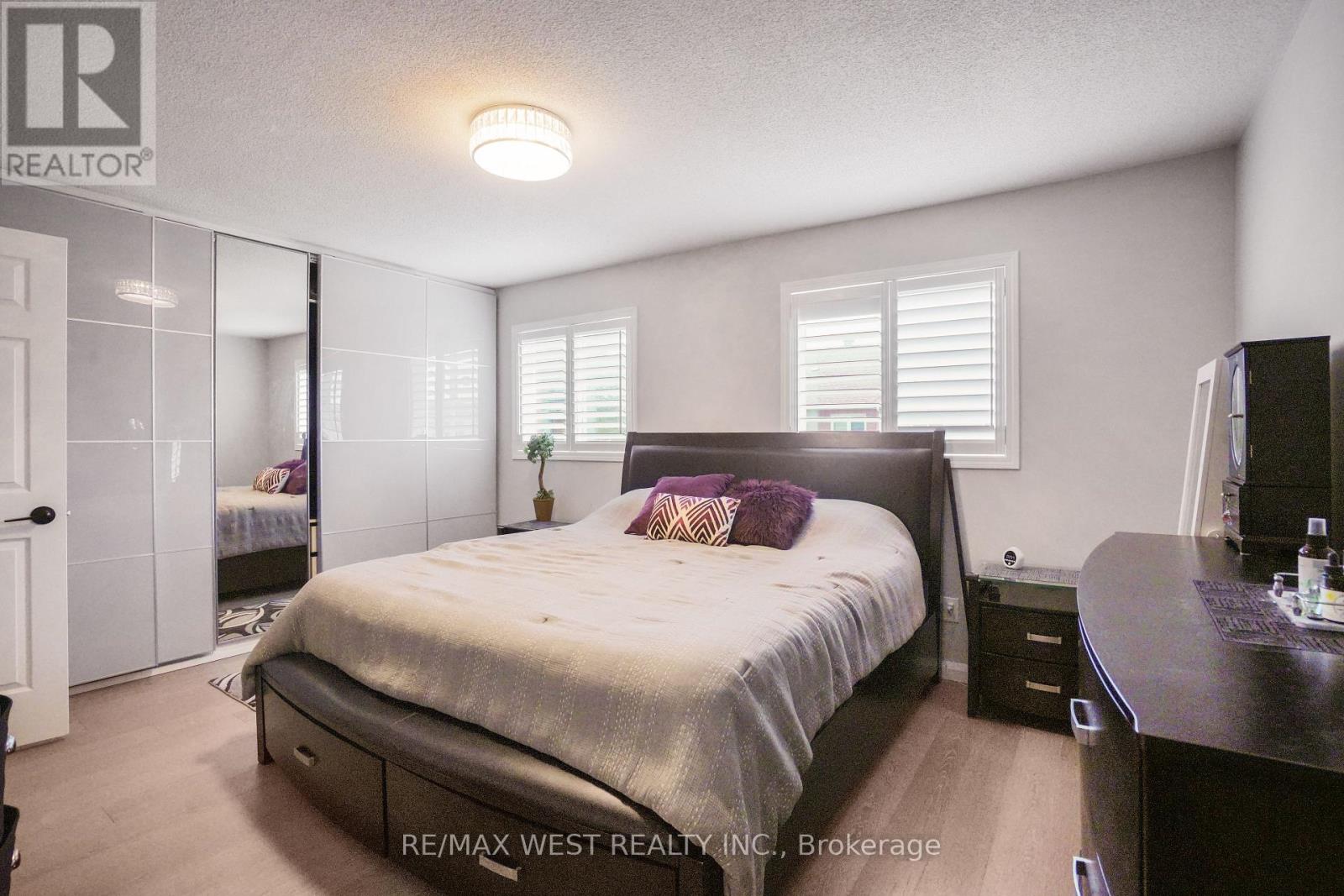 8 Jensen Court, Vaughan, Ontario  L6A 2T6 - Photo 31 - N13673904
