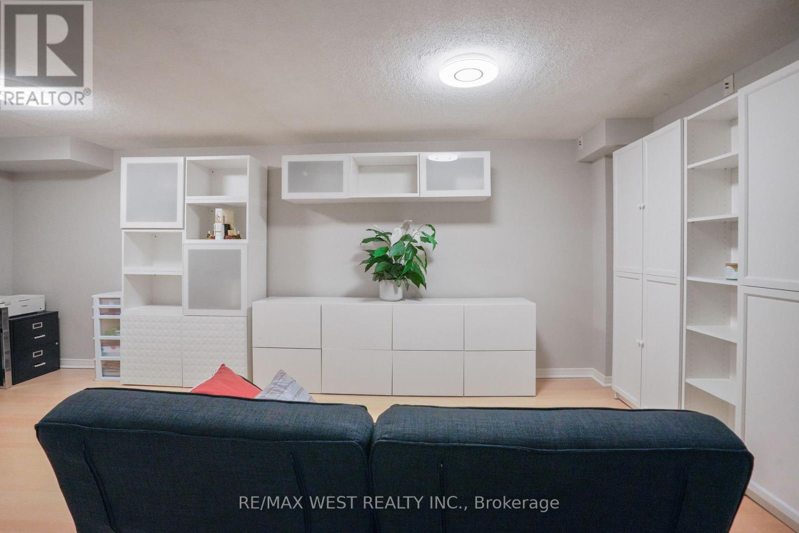 8 Jensen Court, Vaughan, Ontario  L6A 2T6 - Photo 16 - N13673904