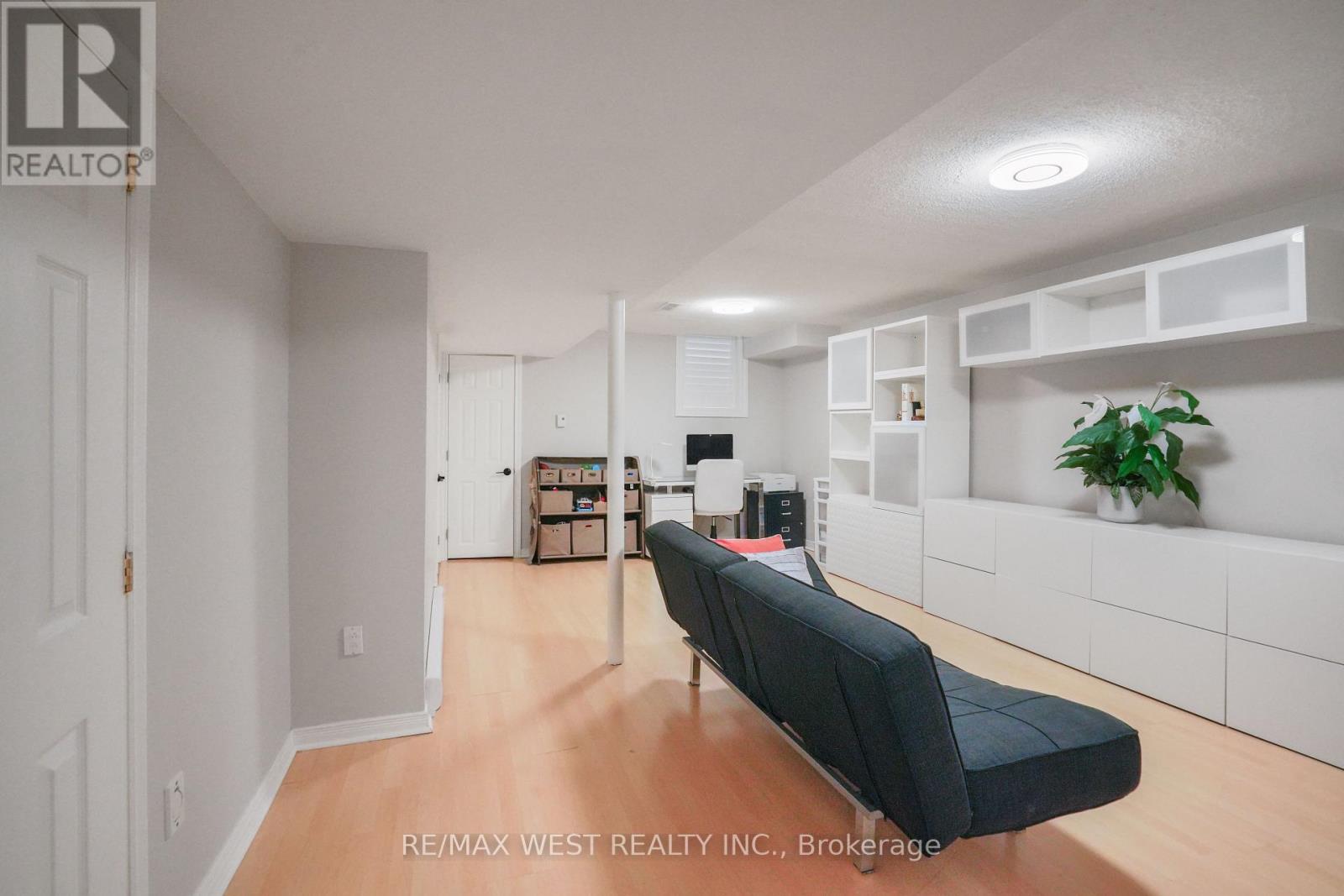 8 Jensen Court, Vaughan, Ontario  L6A 2T6 - Photo 17 - N13673904