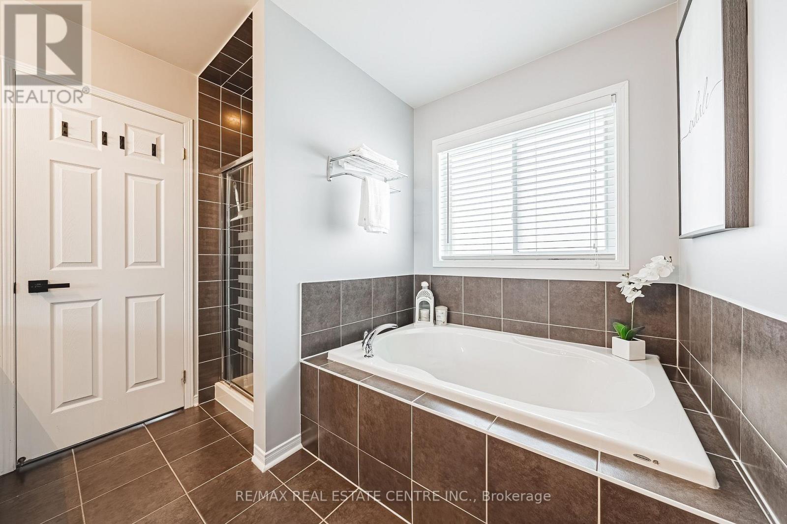 142 Bradley Avenue, Hamilton, Ontario  L0R 1C0 - Photo 24 - X13673900