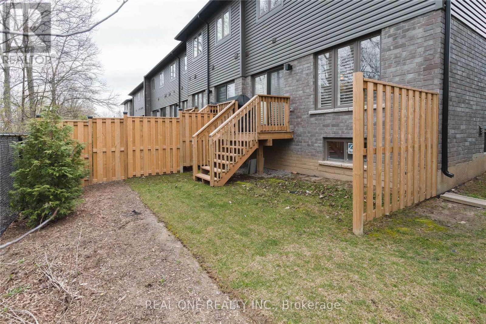 Bedroom 1 - 67 Burley Lane, Hamilton, Ontario  L9G 0G5 - Photo 20 - X13673908