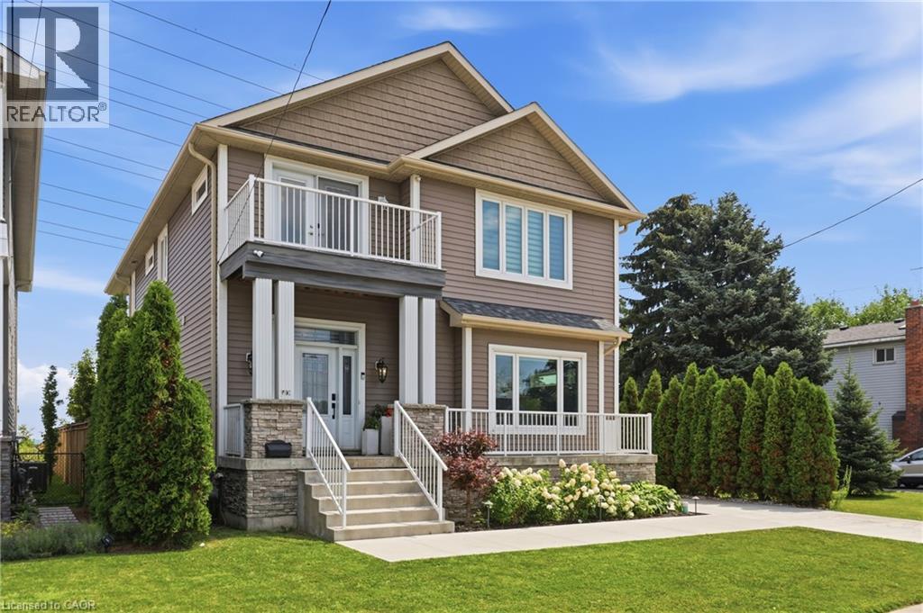 793 BEACH Boulevard, Hamilton, Ontario