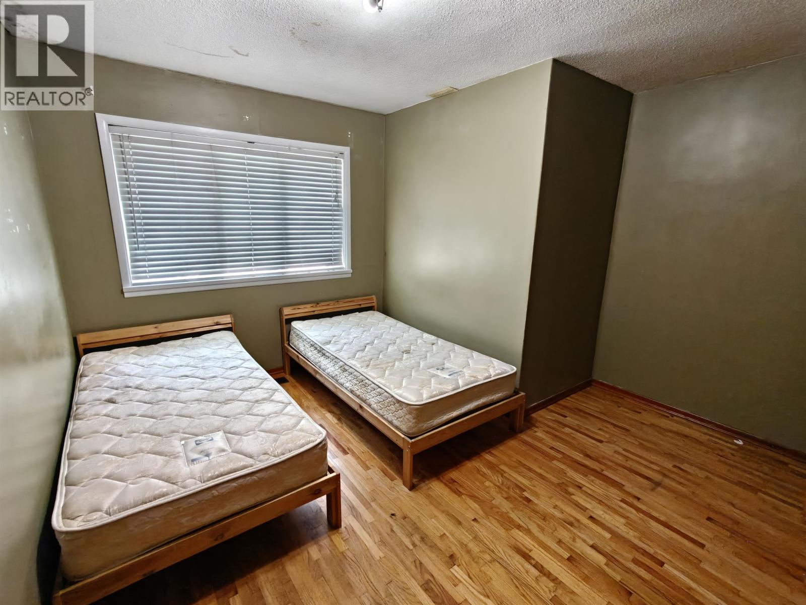 2503 E 27th Avenue, Vancouver, British Columbia V5R 1N2 - Photo 3 - R3154034