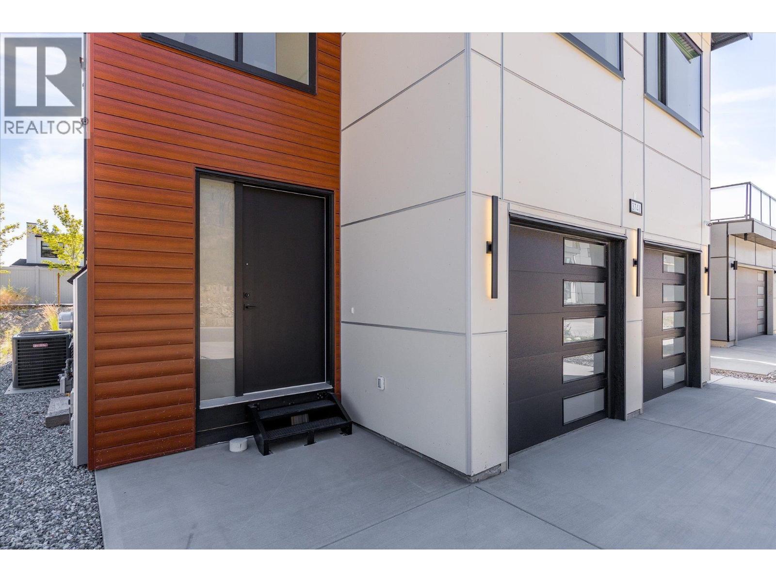 3741 Astoria Drive, West Kelowna, British Columbia  V4T 0B1 - Photo 3 - 10395696