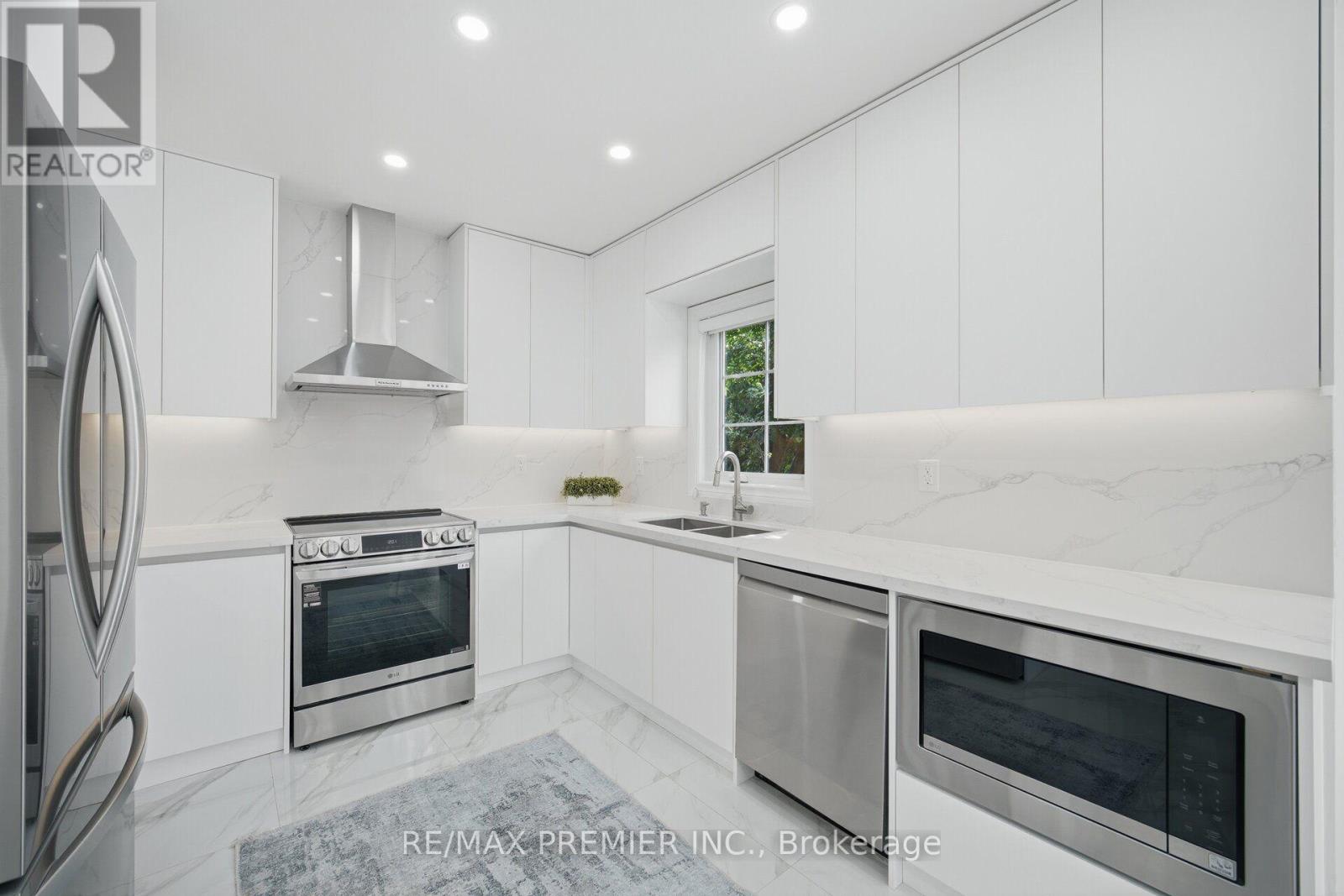 95 Hudson Drive, Vaughan, Ontario  L6A 1X4 - Photo 12 - N13673714