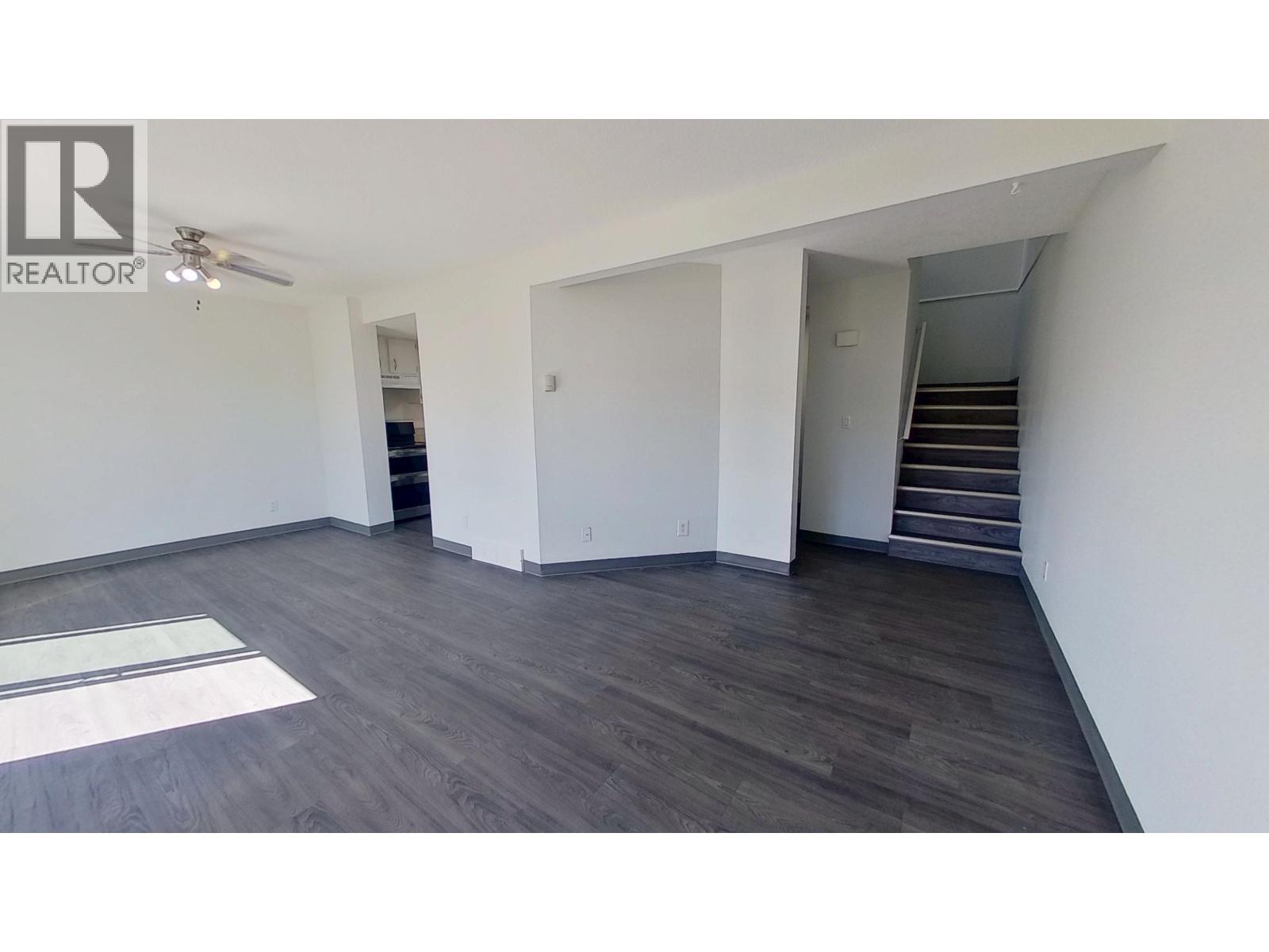8836 101 Avenue, Fort St. John, British Columbia  V1J 5G2 - Photo 9 - R3155255