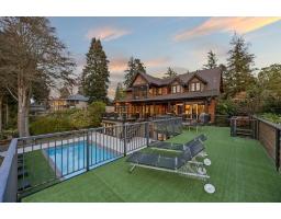 2737 CRESCENT DRIVE, Surrey, British Columbia