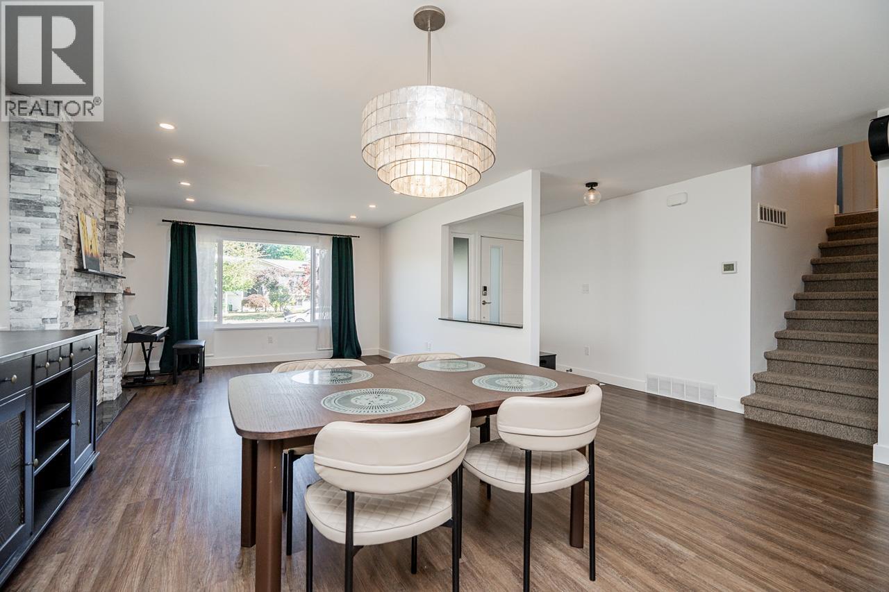 18864 119b Avenue, Pitt Meadows, British Columbia V3Y 1W7 - Photo 5 - R3155625