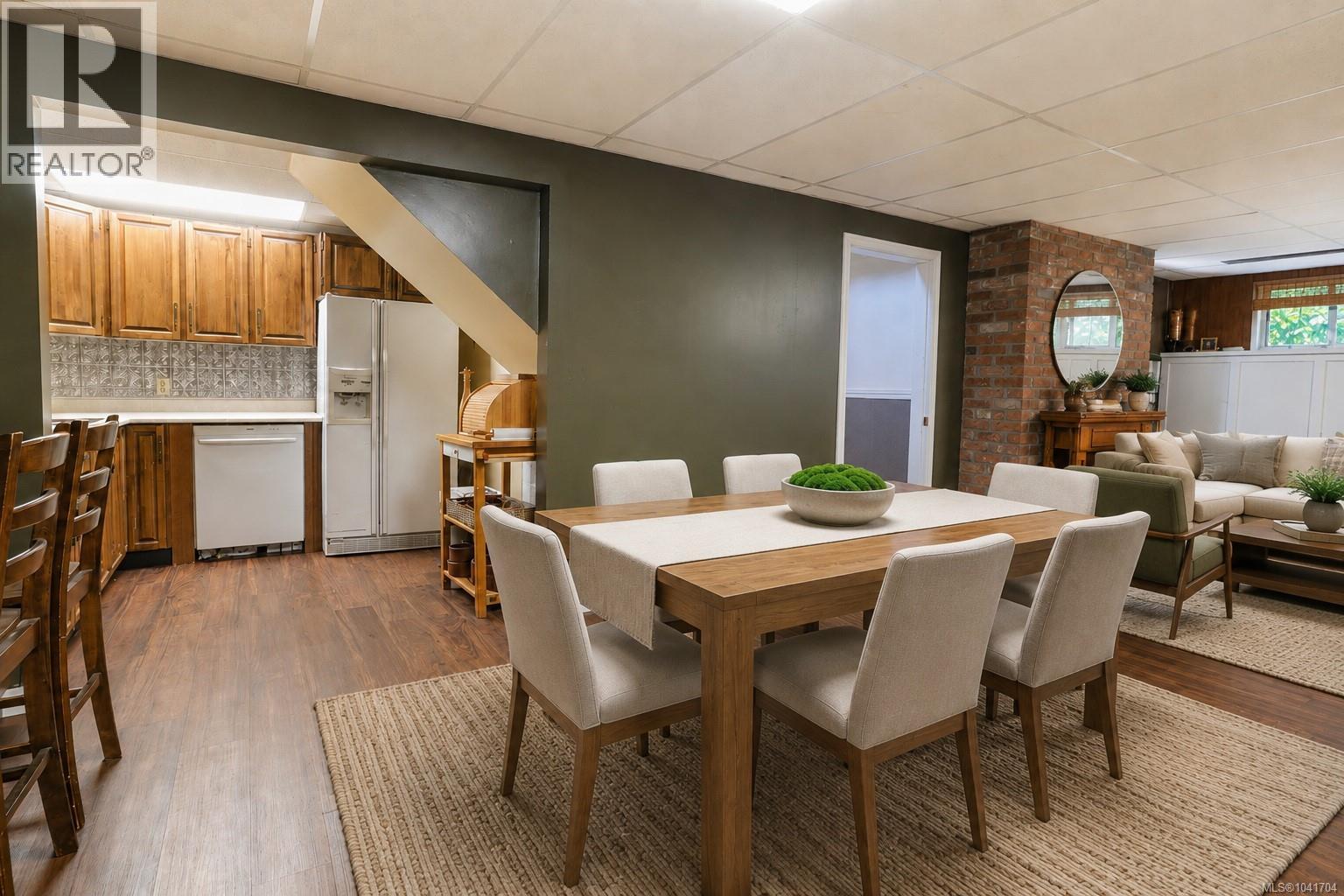 1295 Santa Rosa Ave, Saanich, British Columbia  V8Z 2V5 - Photo 24 - 1041704