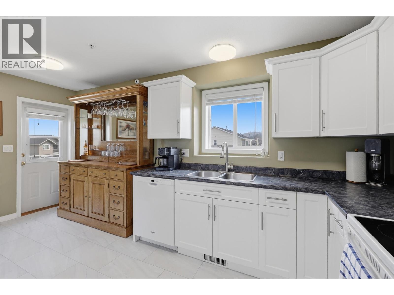 8857 Badger Drive, Kamloops, British Columbia  V2C 6V2 - Photo 14 - 10392958