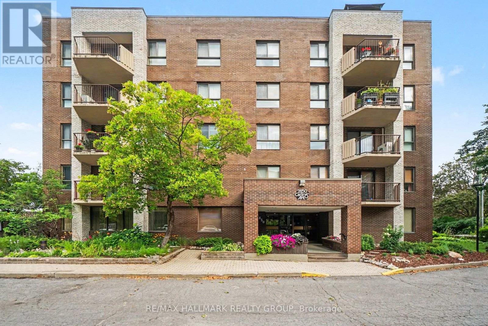 302 - 2850 CARLING AVENUE, Ottawa, Ontario