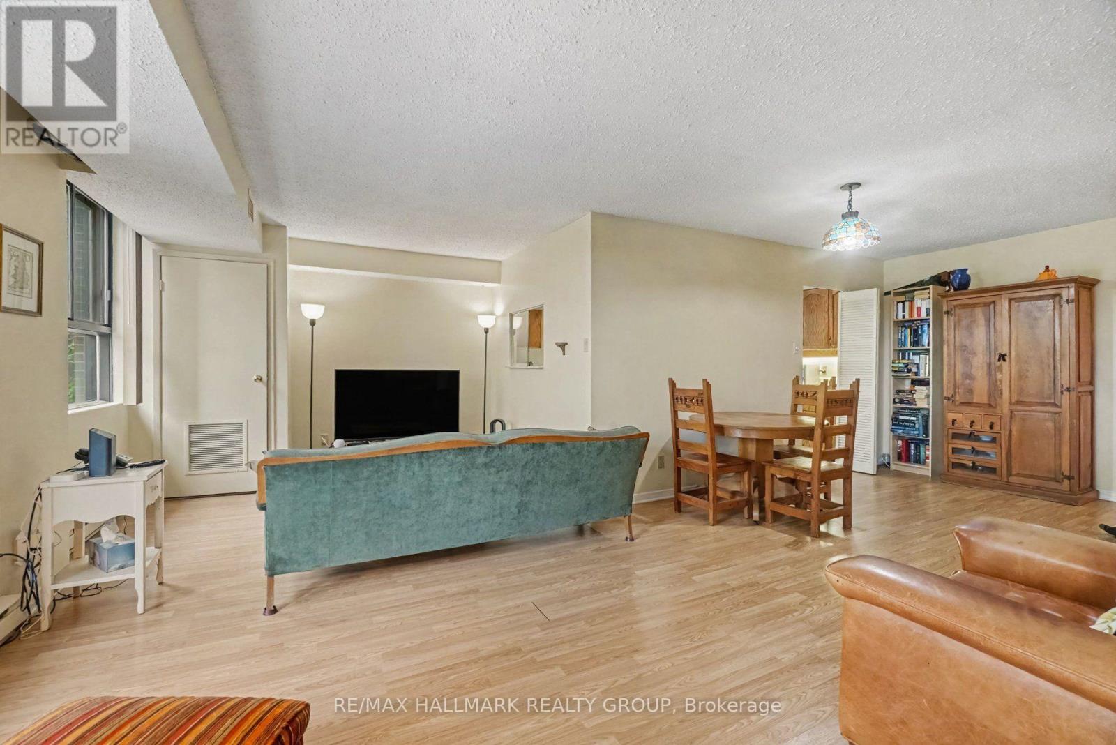 302 - 2850 Carling Avenue, Ottawa, Ontario  K2B 8M4 - Photo 5 - X13673988