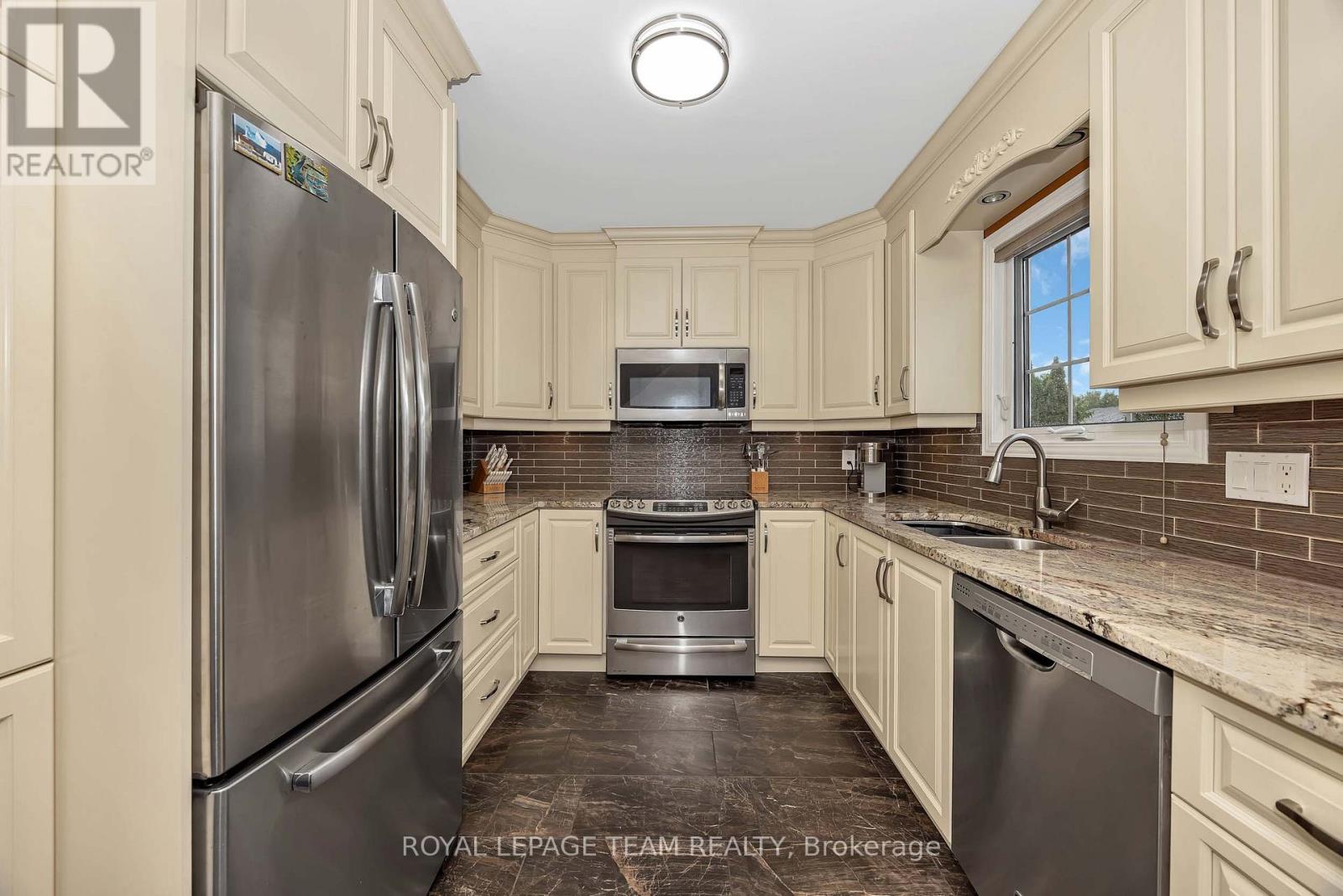 25 Tamblyn Crescent, Ottawa, Ontario  K2L 3A5 - Photo 14 - X13674008