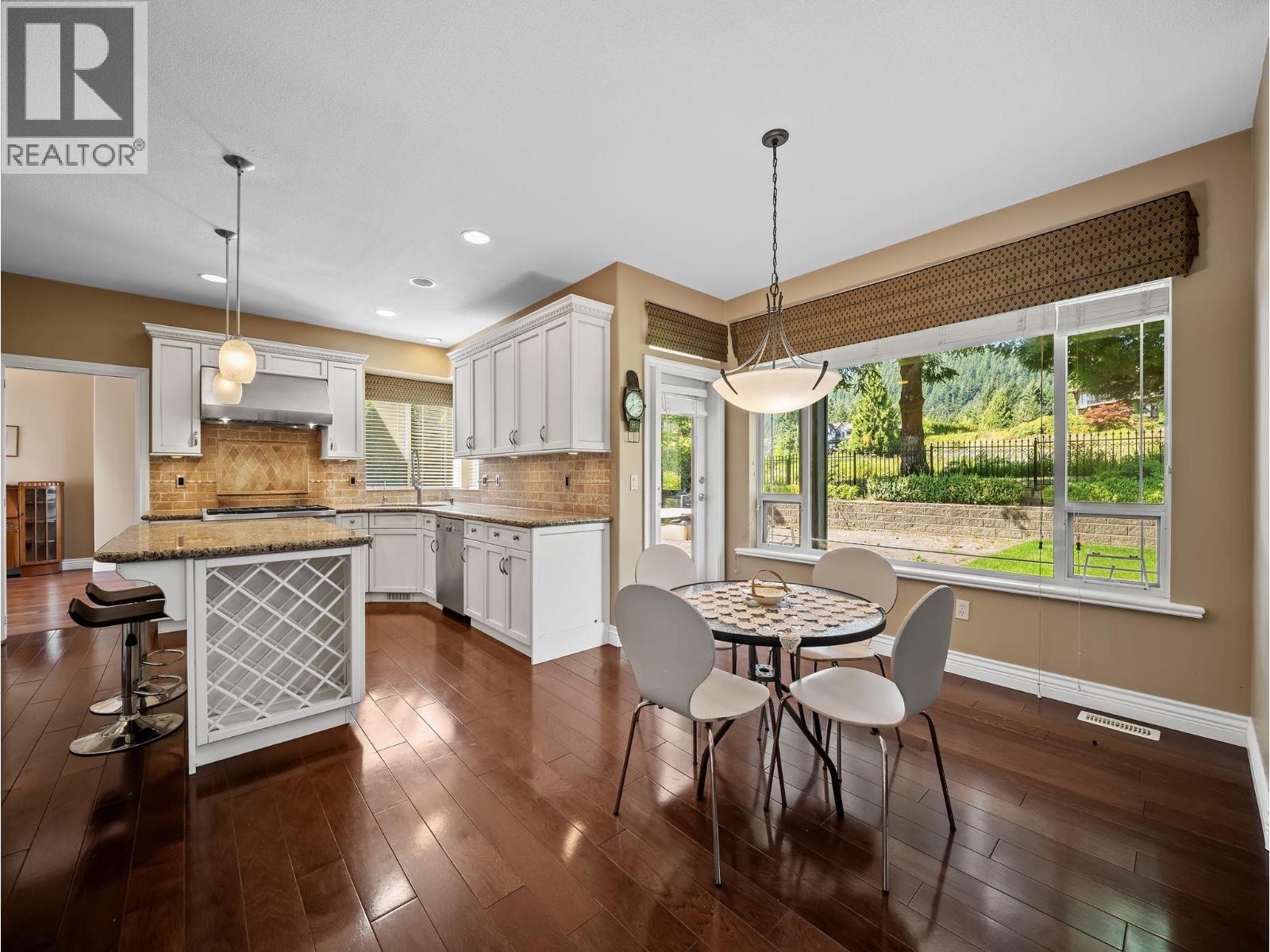 1760 Hampton Drive, Coquitlam, British Columbia V3E 3E1 - Photo 11 - R3155706