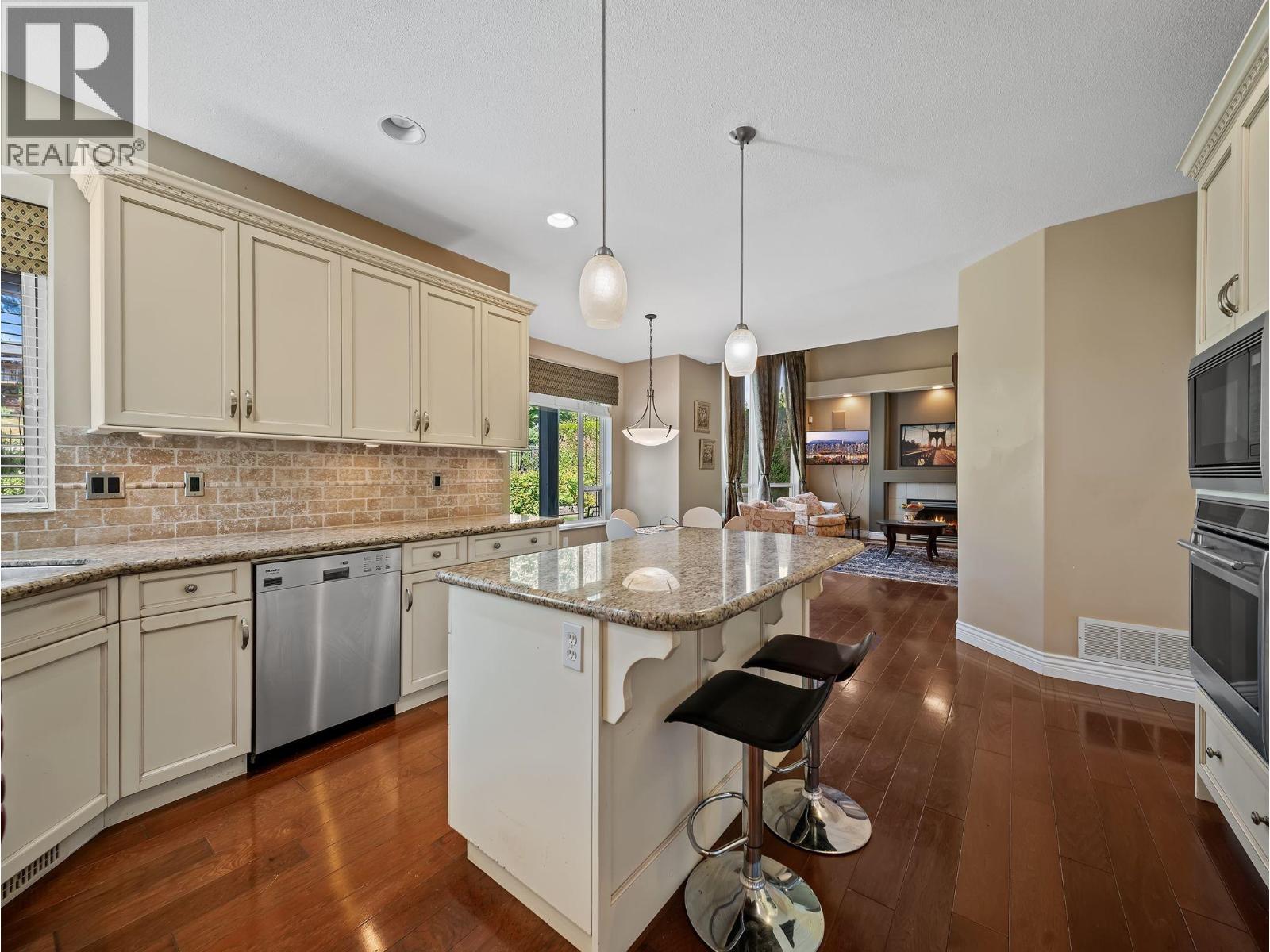 1760 Hampton Drive, Coquitlam, British Columbia V3E 3E1 - Photo 13 - R3155706