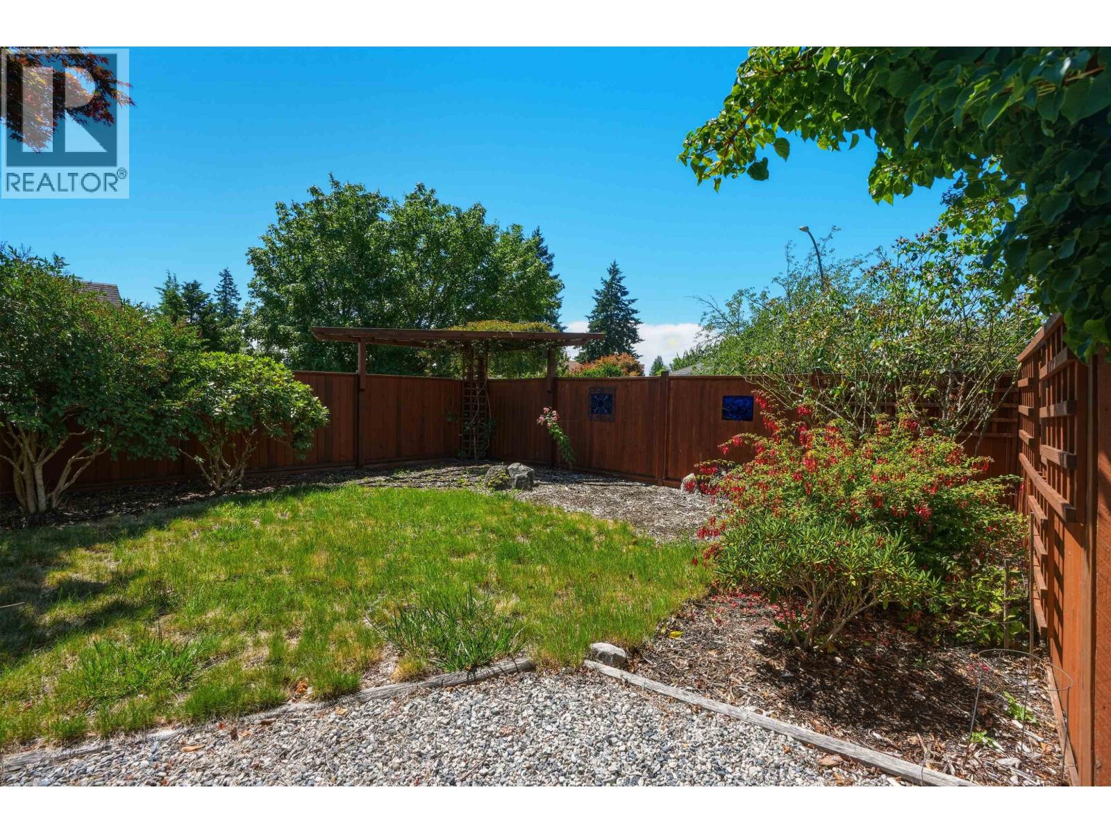 5616 Emerson Road, Sechelt, British Columbia  V0N 3A7 - Photo 12 - R3155710