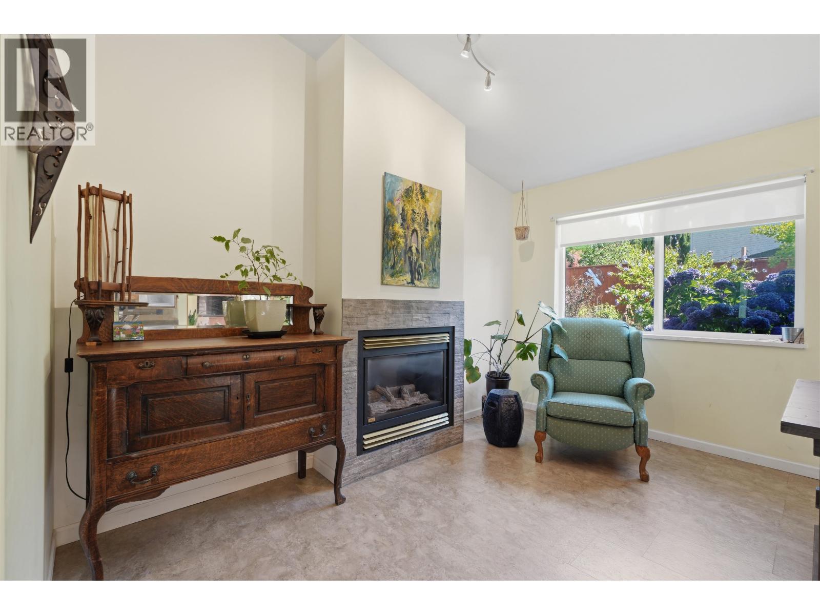 5616 Emerson Road, Sechelt, British Columbia  V0N 3A7 - Photo 15 - R3155710