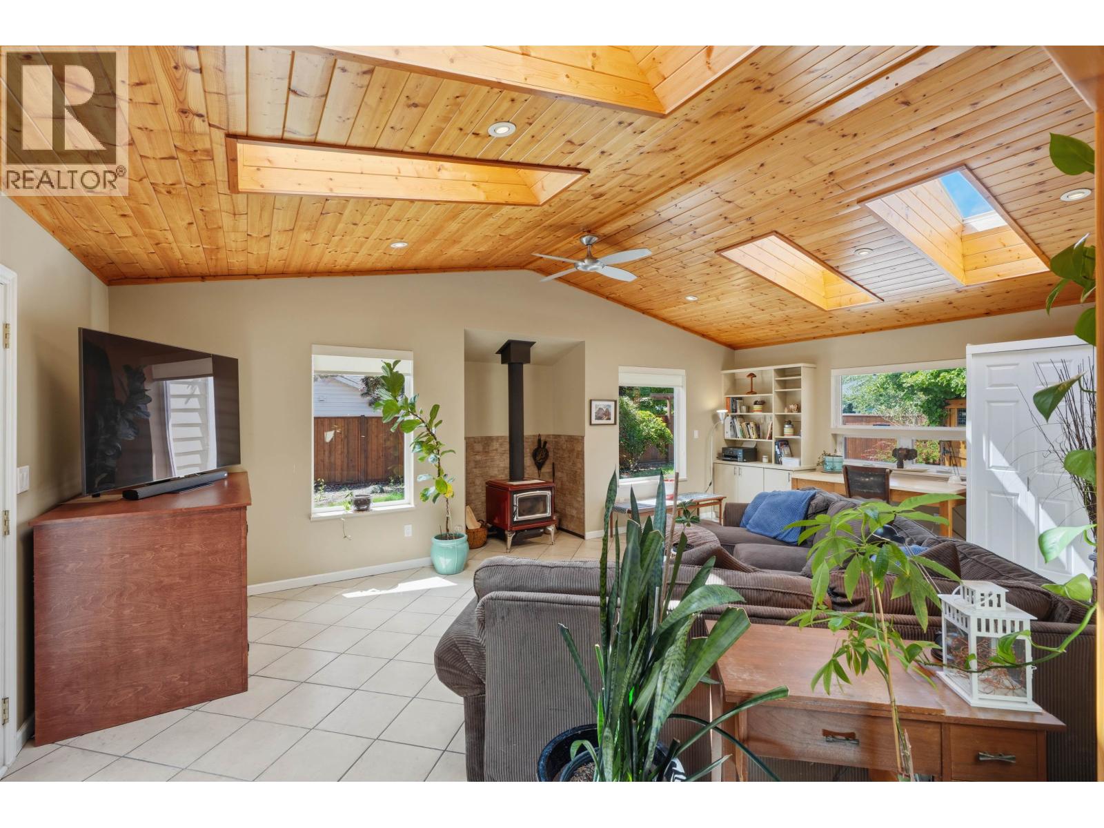 5616 Emerson Road, Sechelt, British Columbia  V0N 3A7 - Photo 21 - R3155710