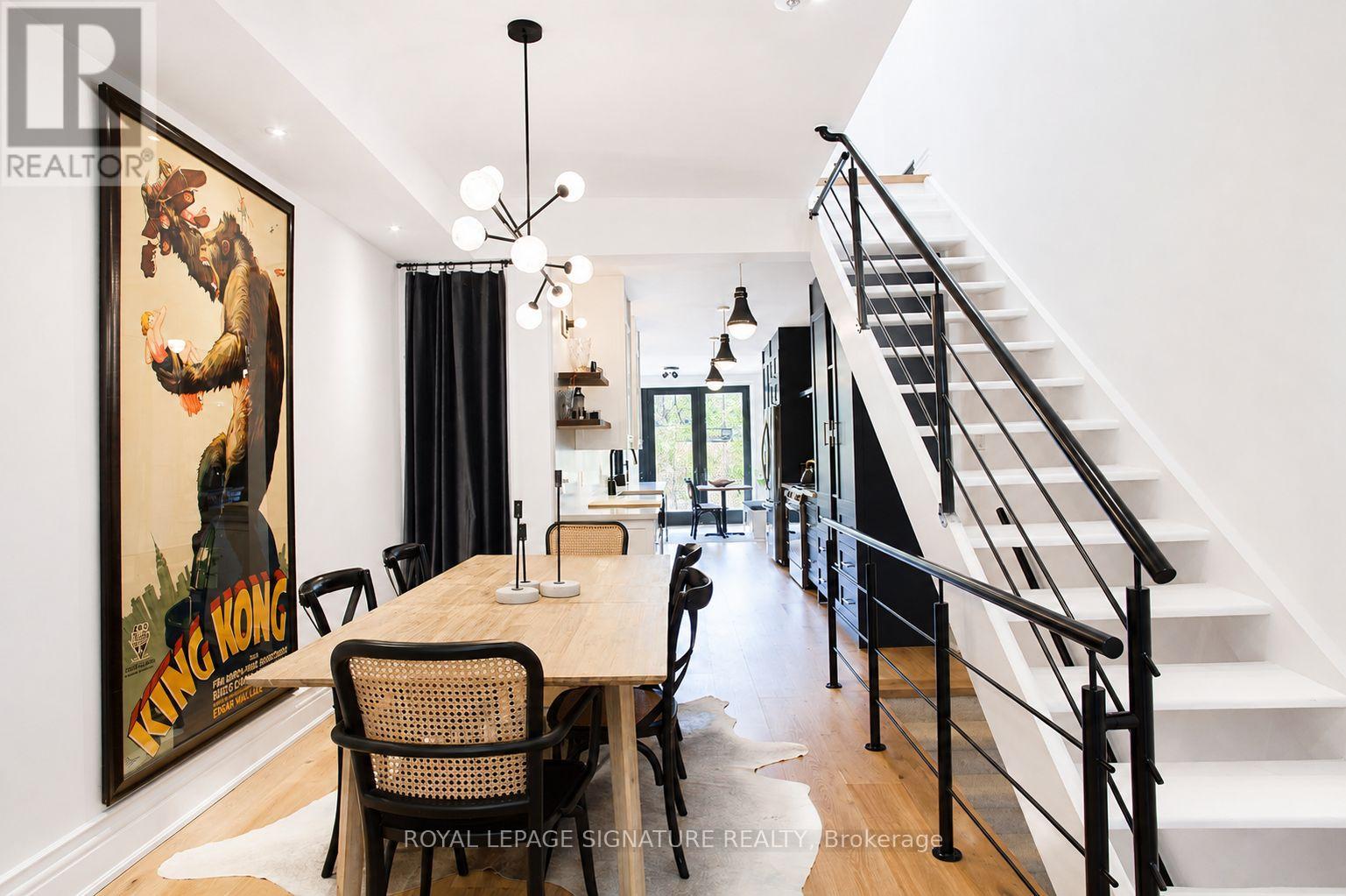 132 Major Street, Toronto, Ontario  M5S 2L2 - Photo 4 - C13673986