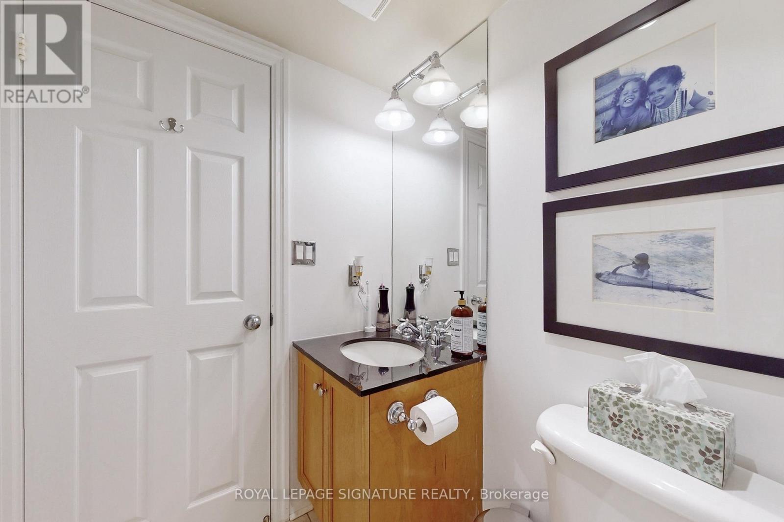42 - 6 Wellesley Place, Toronto (North St. James Town), Ontario  M4Y 3E1 - Photo 13 - C13673996