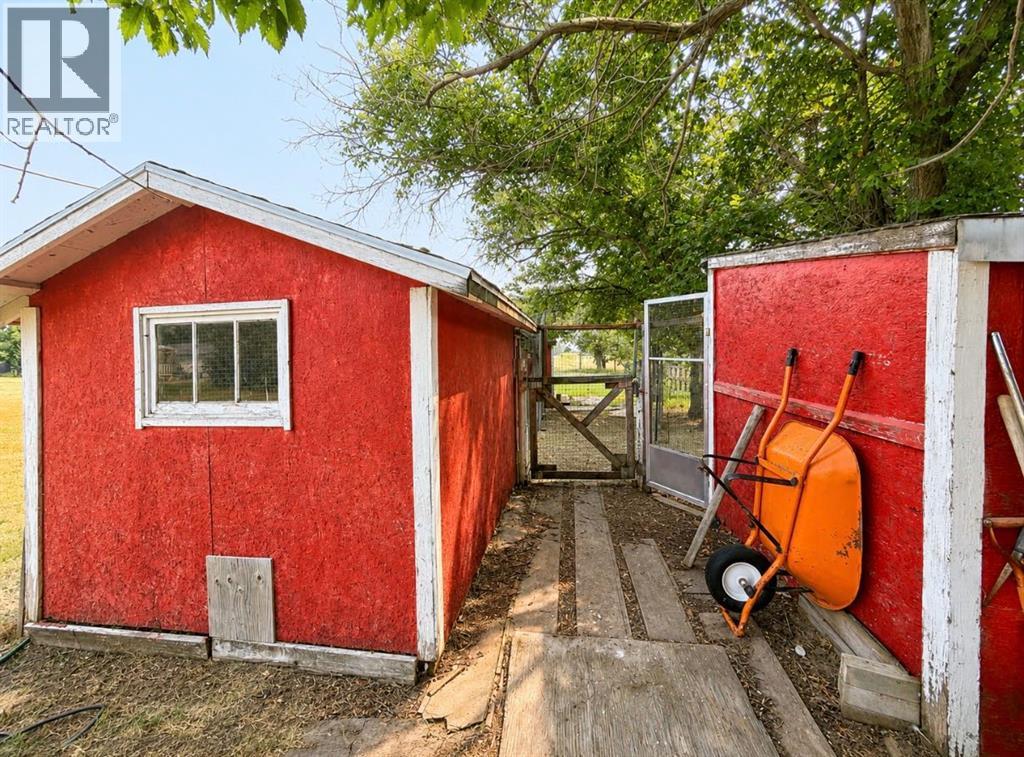 56 1 Street W, Orton, Alberta  T0L 0Z0 - Photo 11 - A2337072