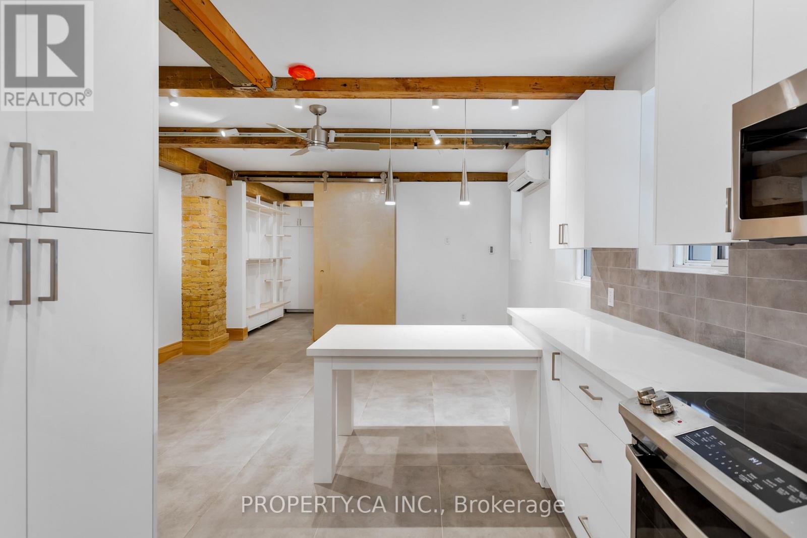 #8 - 97 Lee Avenue, Toronto (The Beaches), Ontario  M4E 2P2 - Photo 10 - E13674002
