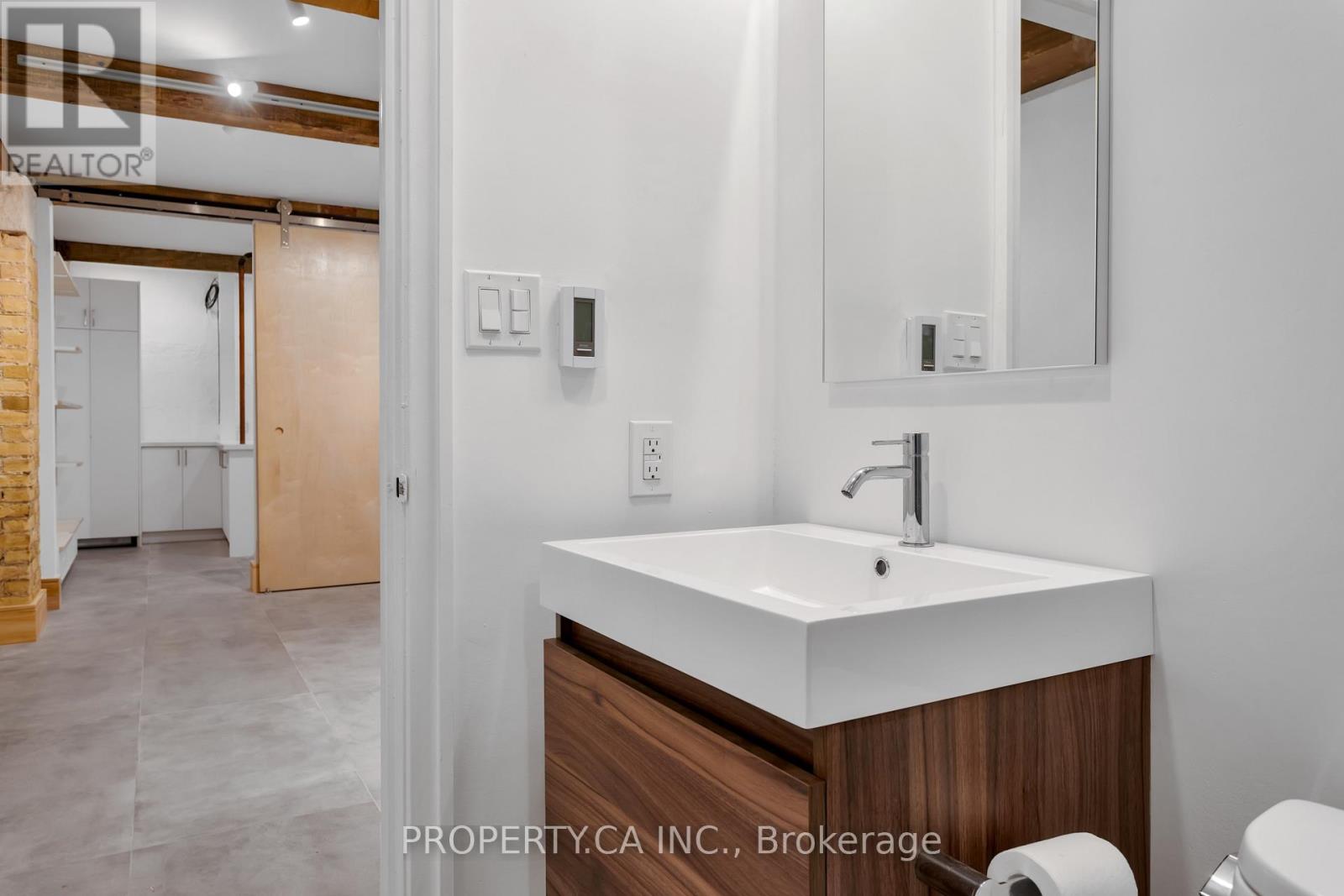 #8 - 97 Lee Avenue, Toronto (The Beaches), Ontario  M4E 2P2 - Photo 14 - E13674002