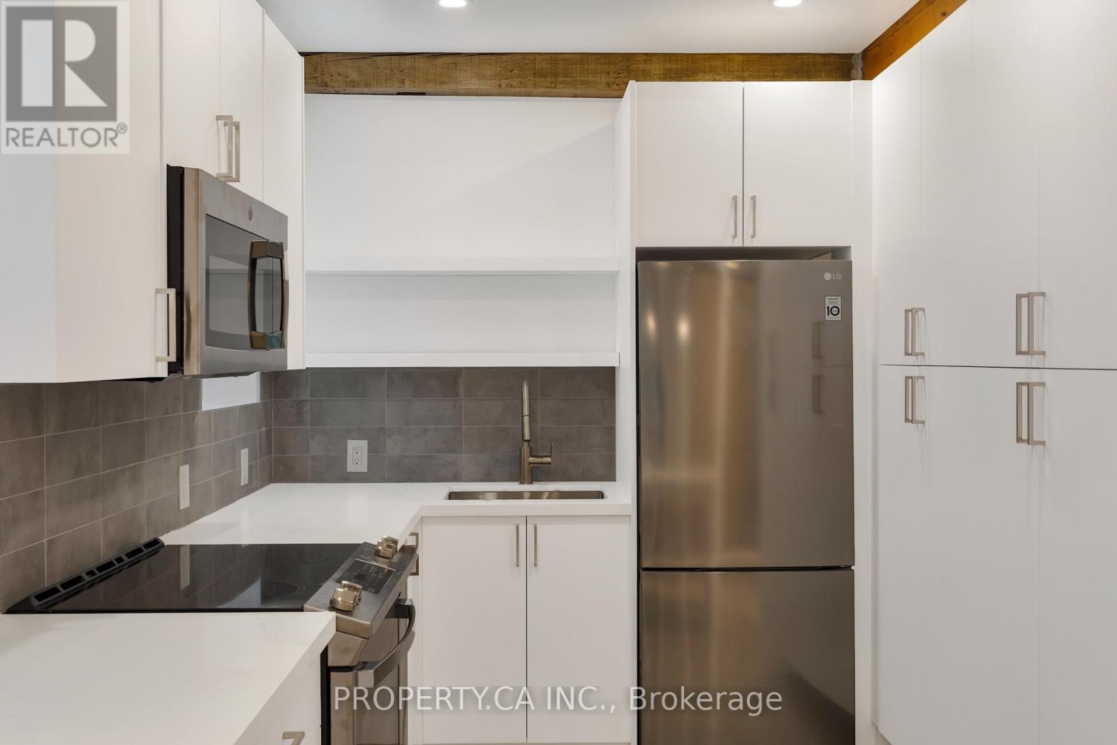 #8 - 97 Lee Avenue, Toronto (The Beaches), Ontario  M4E 2P2 - Photo 5 - E13674002