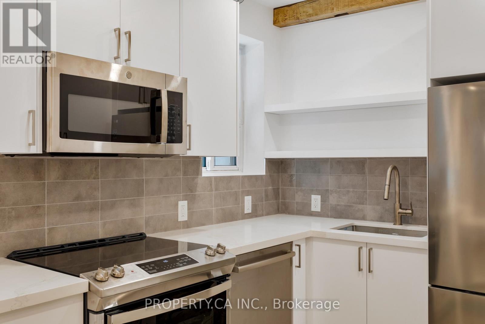#8 - 97 Lee Avenue, Toronto (The Beaches), Ontario  M4E 2P2 - Photo 6 - E13674002