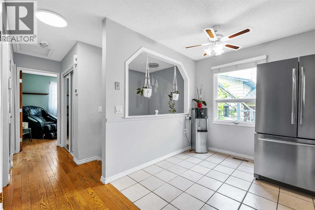 215 Erin Woods Drive Se, Calgary, Alberta  T2B 2V7 - Photo 6 - A2326721
