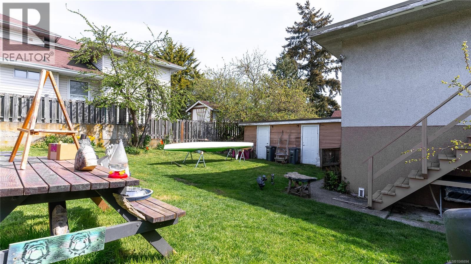 946/948 Ellery St, Esquimalt, British Columbia  V9A 4S1 - Photo 35 - 1046694