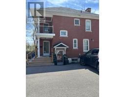 12 VINCENT STREET, Newmarket, Ontario