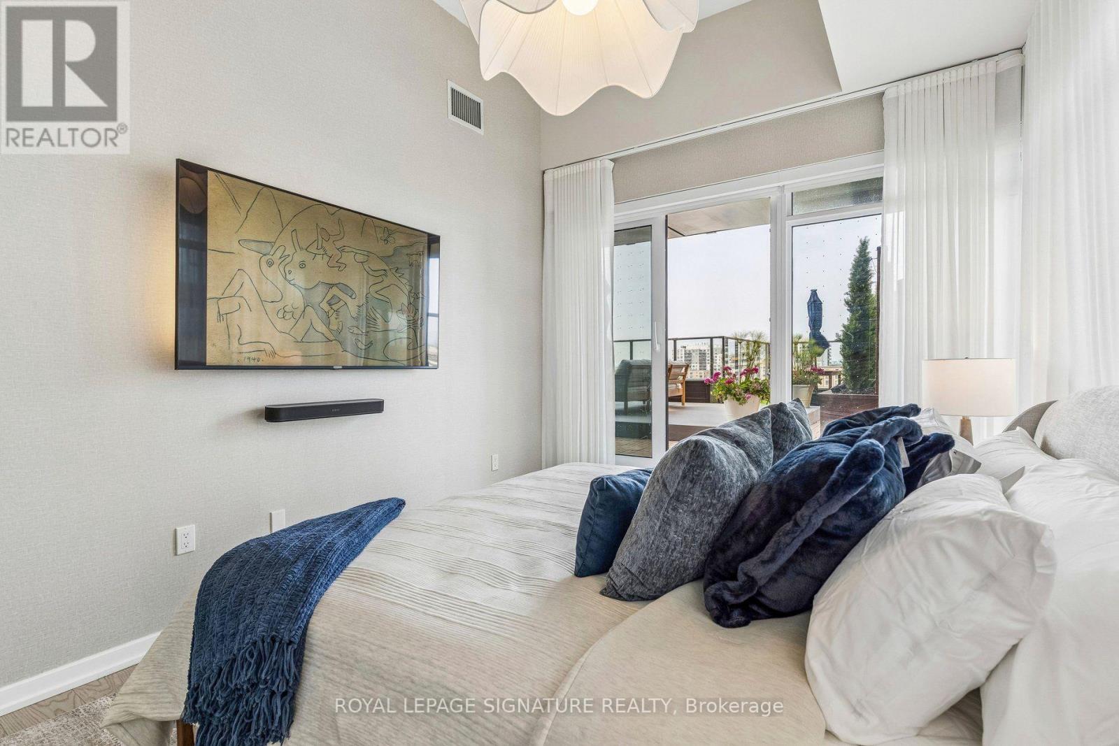 702 - 10 Graphophone Grove, Toronto, Ontario M6H 0E5 - Photo 14 - W13673992