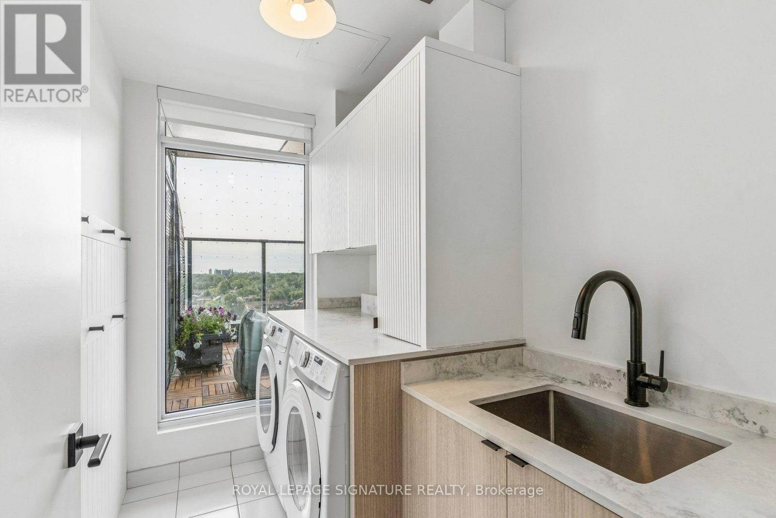702 - 10 Graphophone Grove, Toronto, Ontario M6H 0E5 - Photo 38 - W13673992